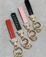 جاکلیدی و چارم بگ‌ (آویز کیف) نیکد ولف